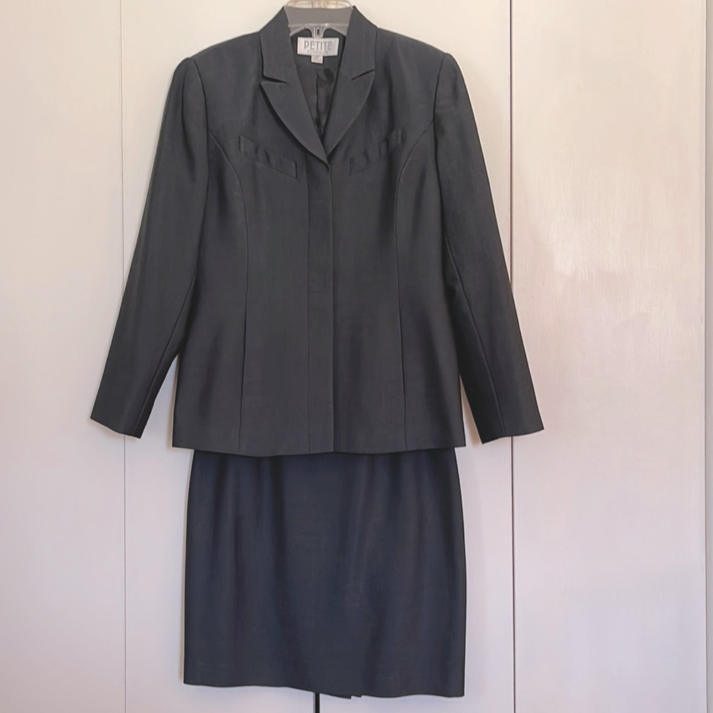 Suit by Petite Sophistcate, 4P